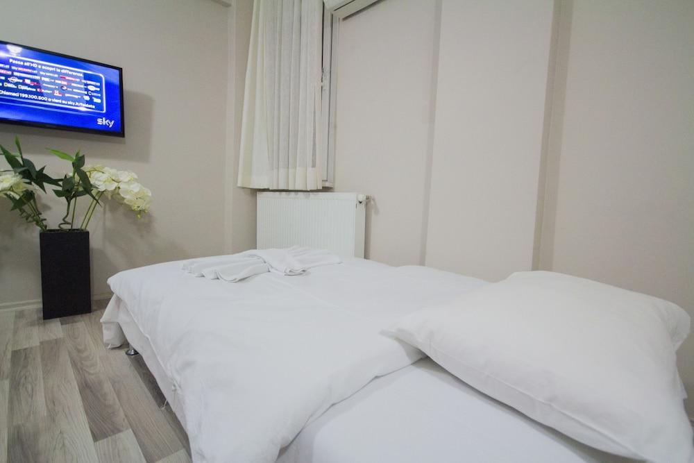 Carina Apart Hotel Istanbul Exterior photo